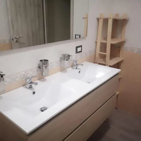 Le Dimore Di Emilia Holiday home Naples