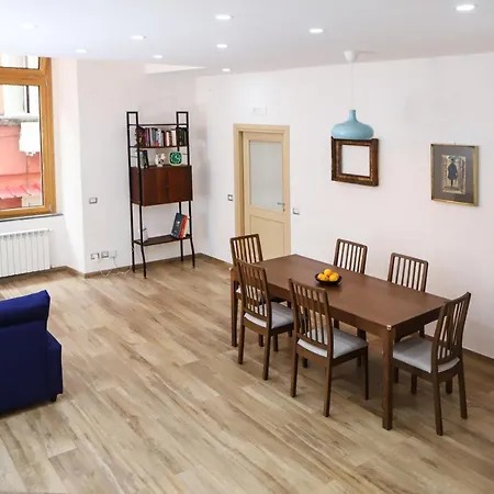 Tribunali Family By Wonderful Italy Apartment