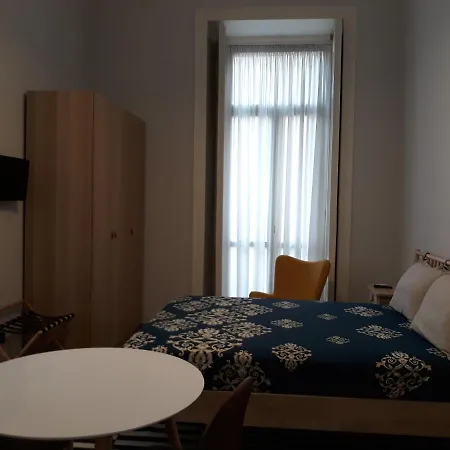 לינה וארוחת בוקר Piano Nobile 2*