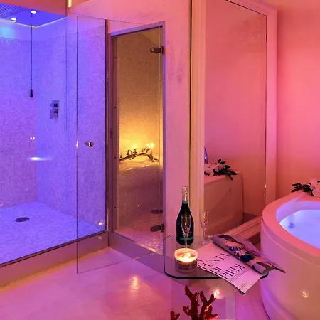 Hotel Barbarella 2*