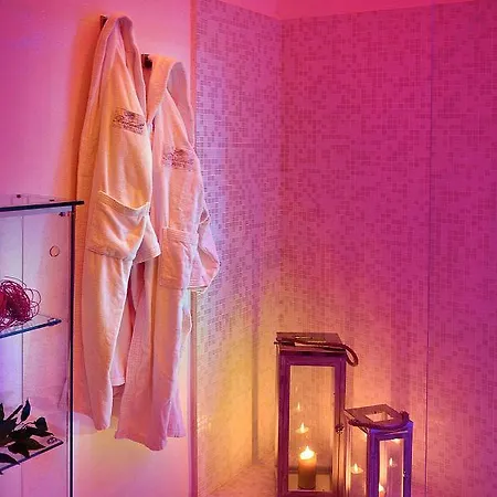 Barbarella Hotel 2*