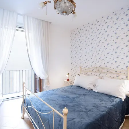 Apartment La Stanza Di Zia Odette Naples