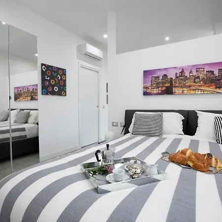 Apartment Napolidays Toledo By Dimorra Naples