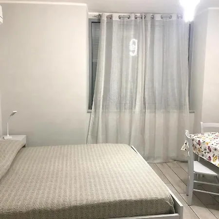 Charming In With Free Parking 35m²