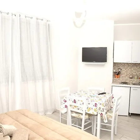 Appartamento Charming In With Free Parking 35m² Napoli