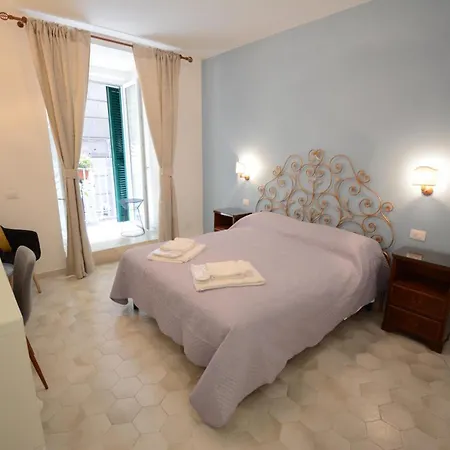 Palazzo De Campora Bed & Breakfast *