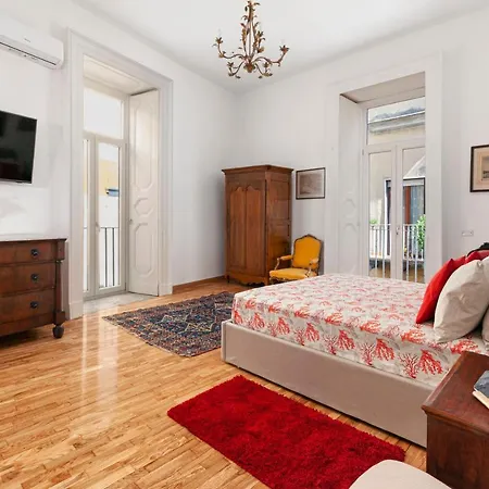 Teresella Naples