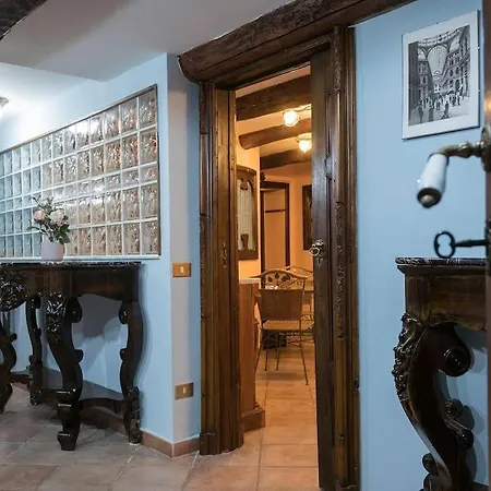 Les Jeux Sont Faits Apartment