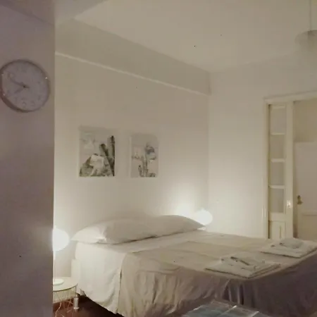 Anna In Chiaia Apartment *