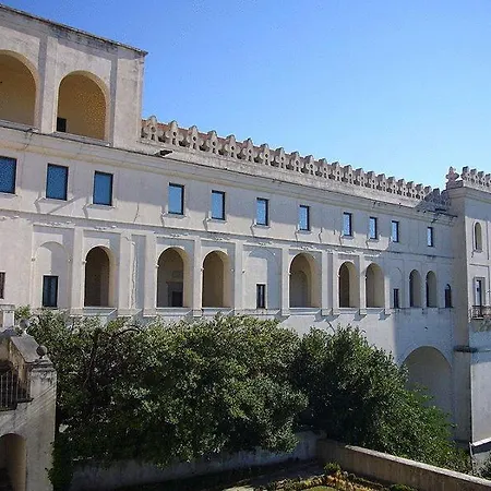Del Conte 2* Nápoly