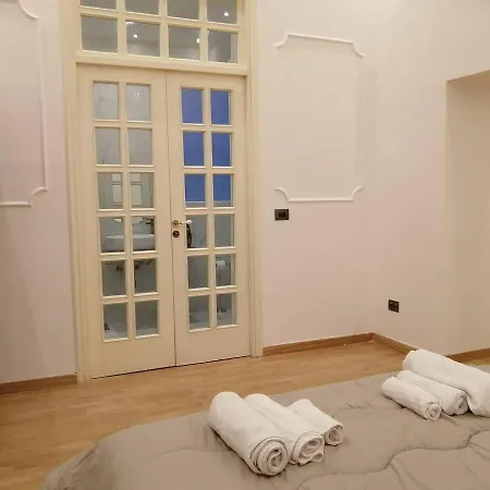 Apartment La Dimora Dei Borbone Naples