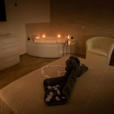 Ilioneo Apartment *