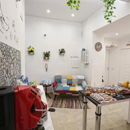 Bed & Breakfast Maison Nilo 15 *