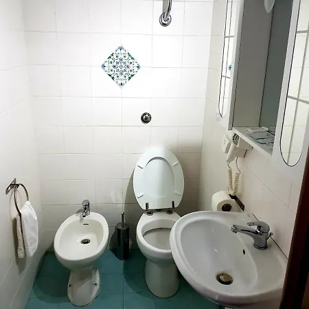 Napoli Central Bed & Breakfast *