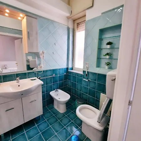 Bed & Breakfast Napoli Central *
