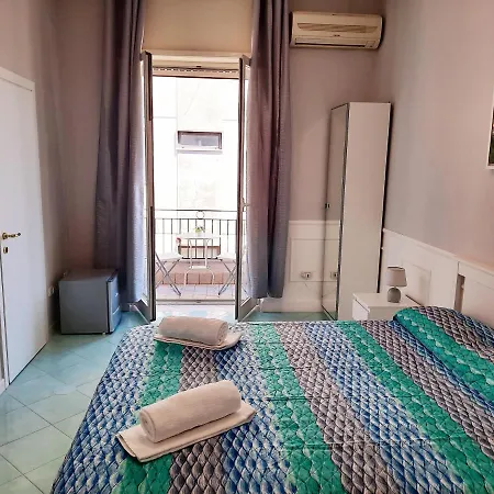 Napoli Central Bed & Breakfast