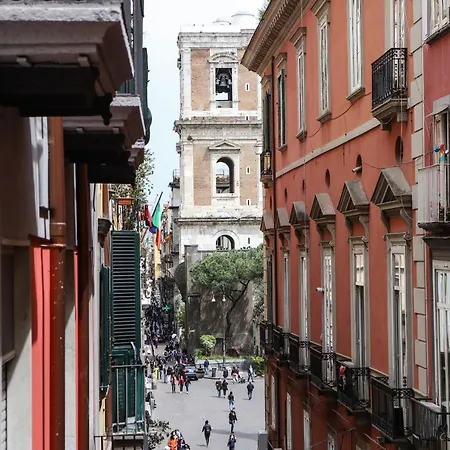 Shabby Chic In The Vibrant Center Apartment Naples