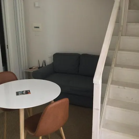 לינה וארוחת בוקר Piano Nobile 2*