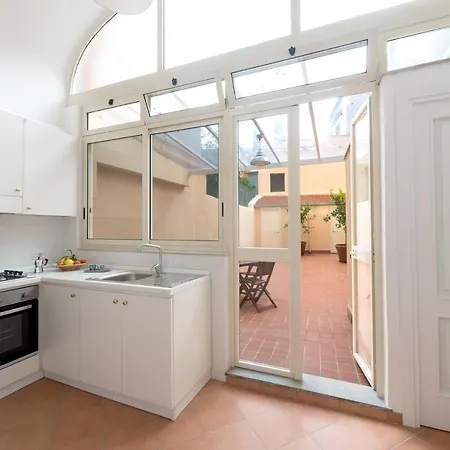 Apartment Arbiter Il Giardino Dei Limoni Naples