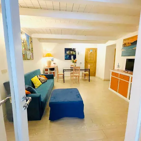 Bella Mbriana Guest house Naples