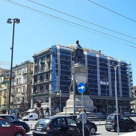Napoli Central Bed & Breakfast *