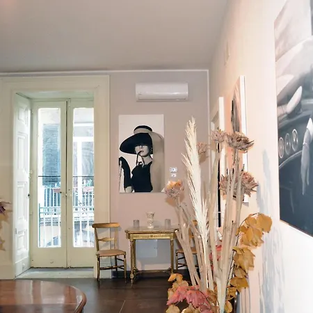 Rinascimento Casa Newman Naples