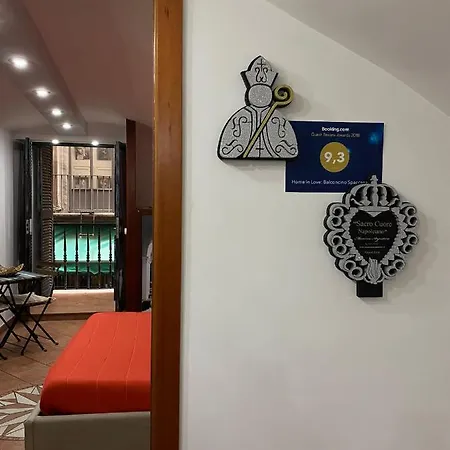 In Love: Balconcino Spaccanapoli Appartement