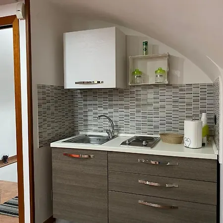In Love: Balconcino Spaccanapoli Naples