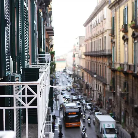 Guest house Piazza Dante By Wonderful Italy *