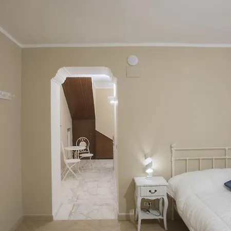 Piazza Dante By Wonderful Italy Guest house