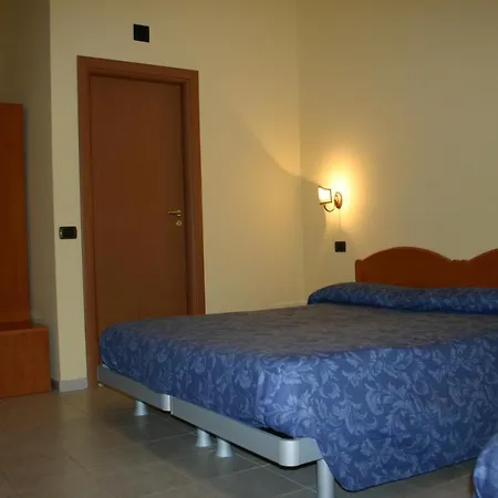 Hotell Milano Neapel