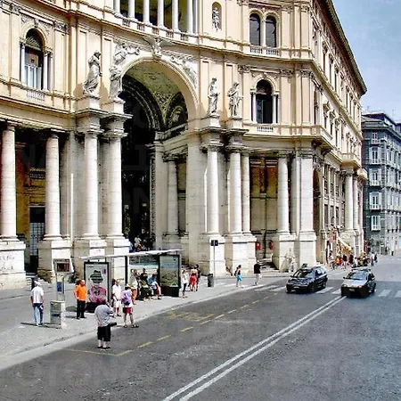 Residenza D'epoca * Naples