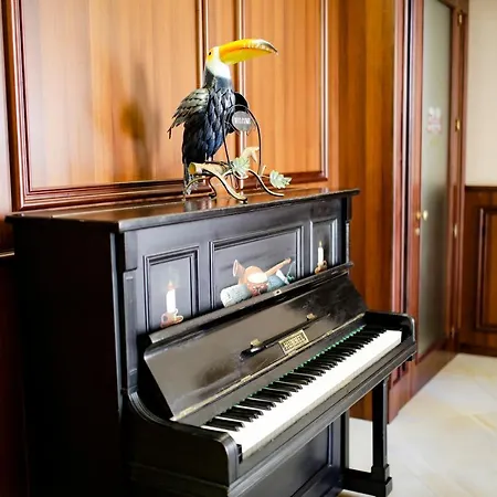 Lanfipe Palace Неаполь