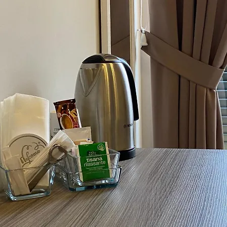 Bed & Breakfast Napolitudine *