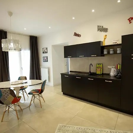 Apartment Napolidays Downtown By Dimorra