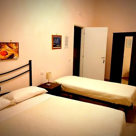 فندق مبيت وإفطار Domusrealstella 2*