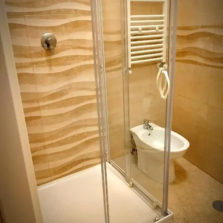فندق مبيت وإفطار Domusrealstella نابولي