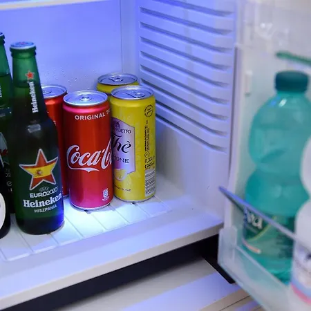 Alojamento de Acomodação e Pequeno-almoço Residenza Borbonica 2*
