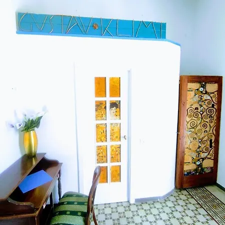 Bed & Breakfast Naif Naples