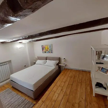 Mar Apartment *