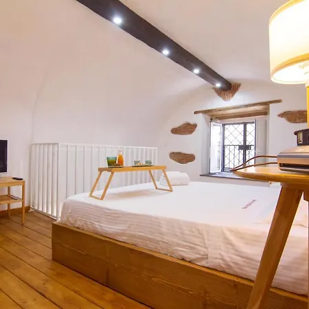 Apartment San Gennaro Short Lets *