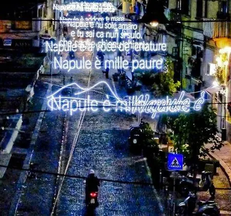 Stella Scugnizza Bed & Breakfast Napoli