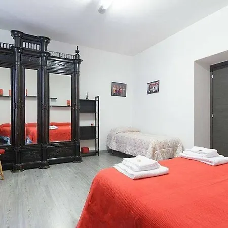 Casa Mia Al Centro - Apartment In Napoli Apartment Naples