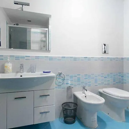 Casa Mia Al Centro - Apartment In Napoli