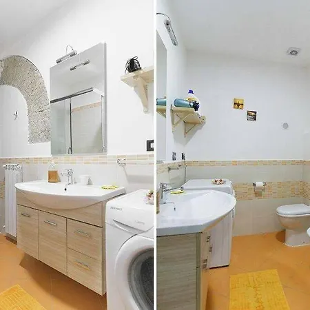 Casa Mia Al Centro - Apartment In Napoli