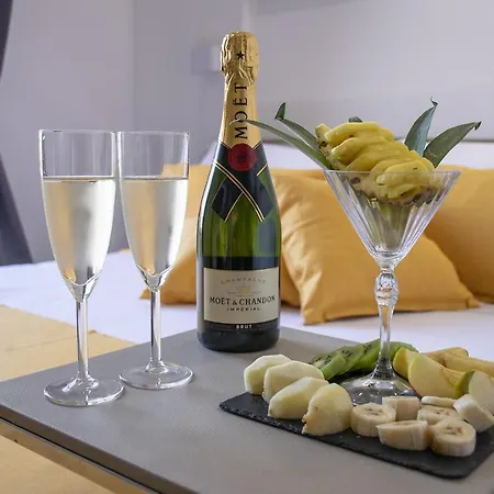 Bed & Breakfast Megaris Luxury Napoli