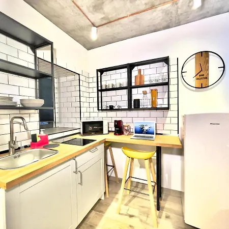 Linea1 Loft Museo Apartment *