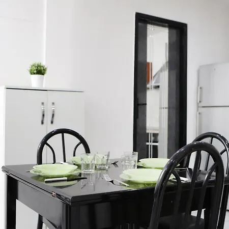 Centrale Budget Apartment