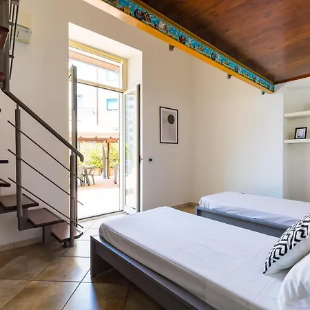 Apartament Family With Terrace Neapol