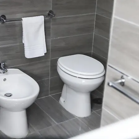 Centrale Budget Apartment *